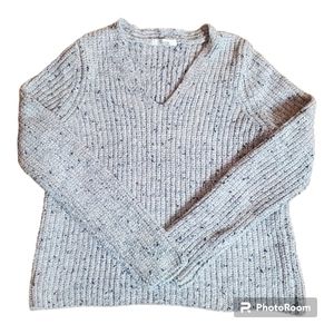 89th + Madison Soft Cozy V-Neck  Sweater